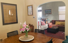 Serene Urban Oasis King Suite and Hot Tub